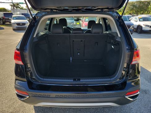 Used 2024 Volkswagen Taos SE image 5