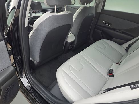 New 2026 Hyundai Elantra Limited image 14