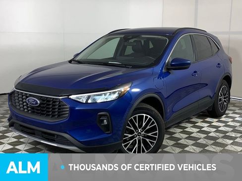 Used 2023 Ford Escape SE image 4
