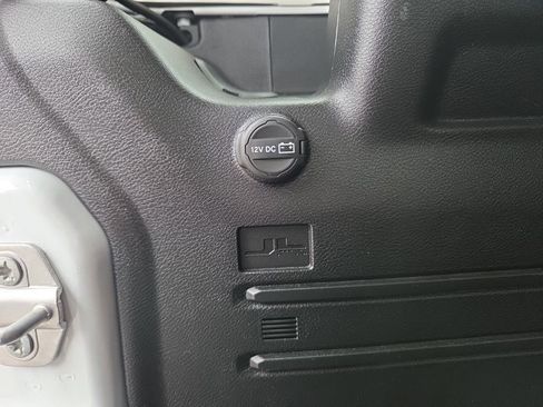 Certified 2023 Jeep Wrangler Willys image 6