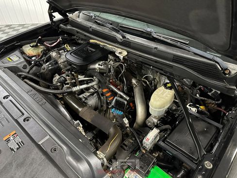 Used 2015 GMC Sierra 2500 Denali w/ Duramax Plus Package image 48