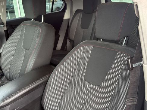Used 2017 Chevrolet Equinox LT w/ Convenience Package FWD image 19