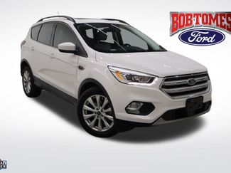 Used 2019 Ford Escape SEL video 1