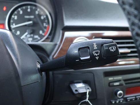 Used 2011 BMW 328i Convertible w/ Premium Pkg image 36