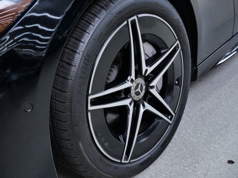 Certified 2023 Mercedes-Benz C 300 4MATIC Sedan image 13