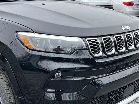 New 2025 Jeep Compass Limited w/ Elite Group image 9