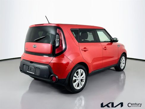 Used 2014 Kia Soul + FWD image 5