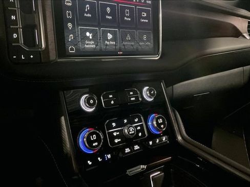 Used 2024 GMC Yukon Denali Ultimate AWD/4WD image 33