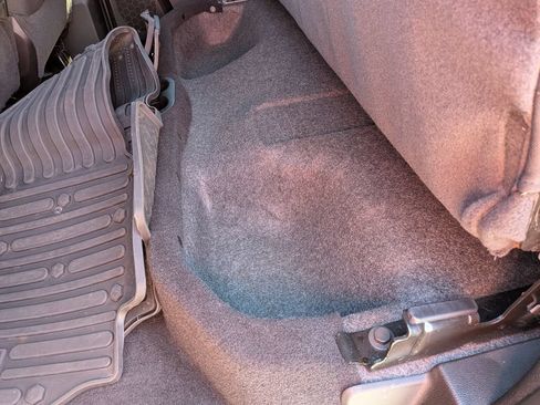 Used 2022 RAM 1500 Warlock AWD/4WD image 19
