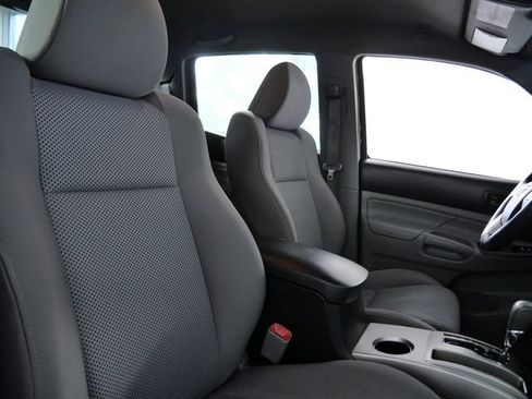 Used 2013 Toyota Tacoma 4x4 Double Cab w/ TRD Off-Road Pkg image 13