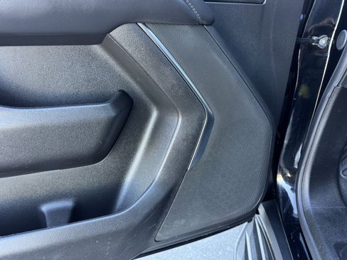 Certified 2024 Chevrolet Suburban LS image 12