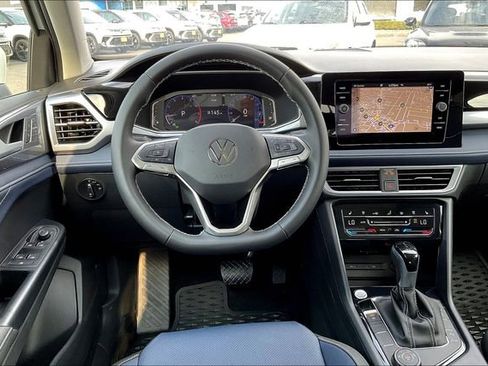 New 2025 Volkswagen Taos SEL image 17