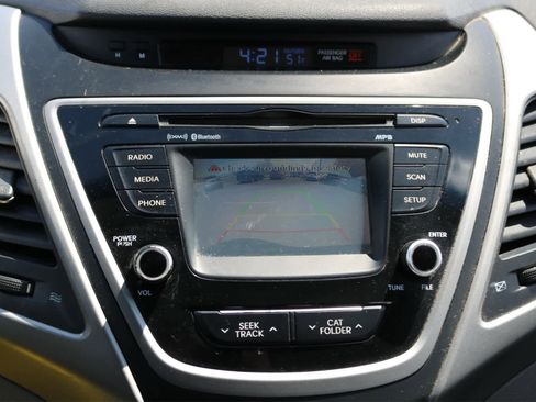 Used 2014 Hyundai Elantra Limited FWD image 16