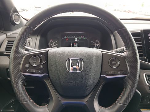 Used 2023 Honda Passport TrailSport image 10