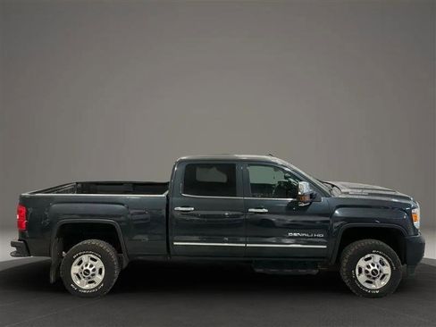 Used 2019 GMC Sierra 2500 Denali AWD/4WD image 6