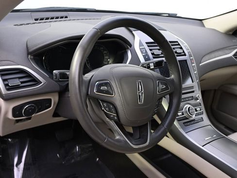 Used 2020 Lincoln MKZ Reserve w/ Elements Package image 11