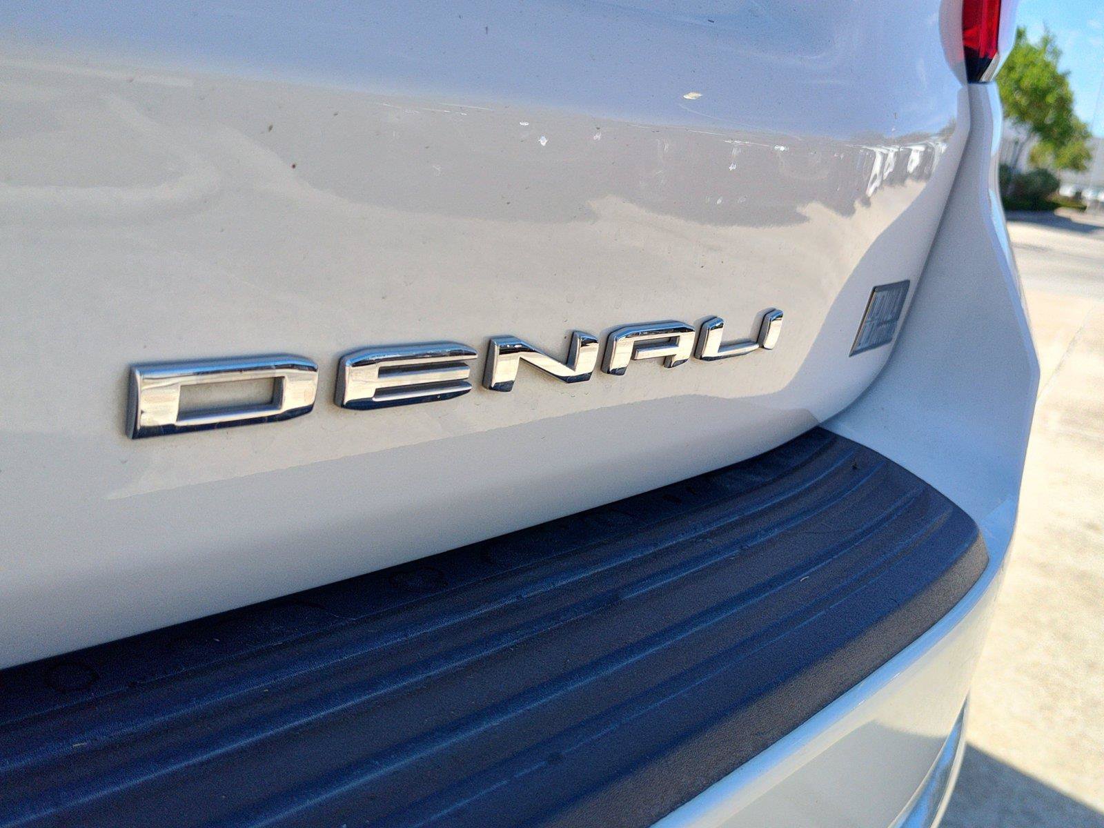 Used 2023 GMC Yukon Denali w/ Denali Reserve Package AWD/4WD image 6