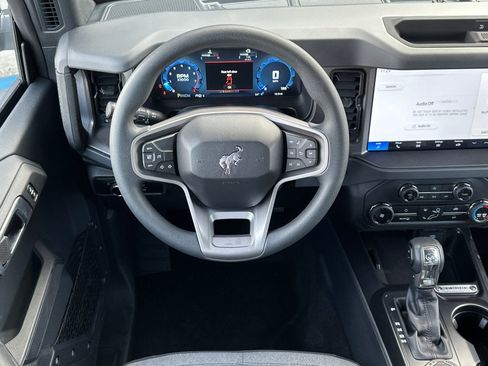 New 2025 Ford Bronco Base image 15