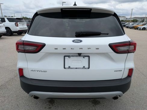 Used 2025 Ford Escape Active AWD/4WD image 6