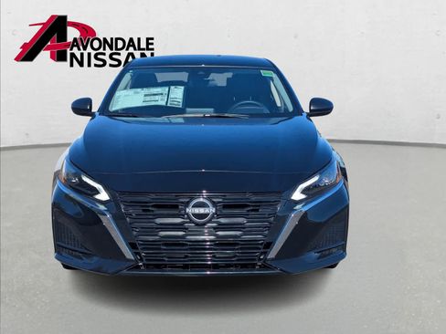 New 2025 Nissan Altima 2.5 SV image 9