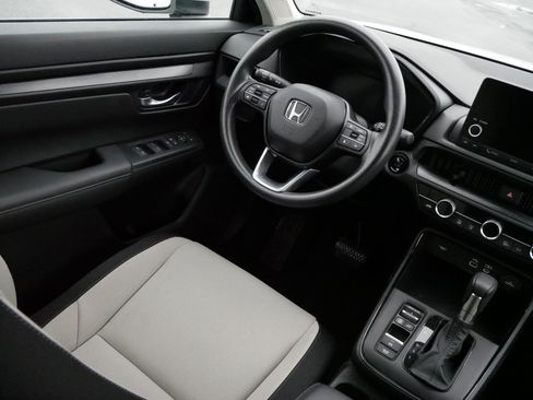 Used 2024 Honda CR-V EX image 9