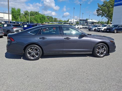Used 2023 Honda Accord EX image 7