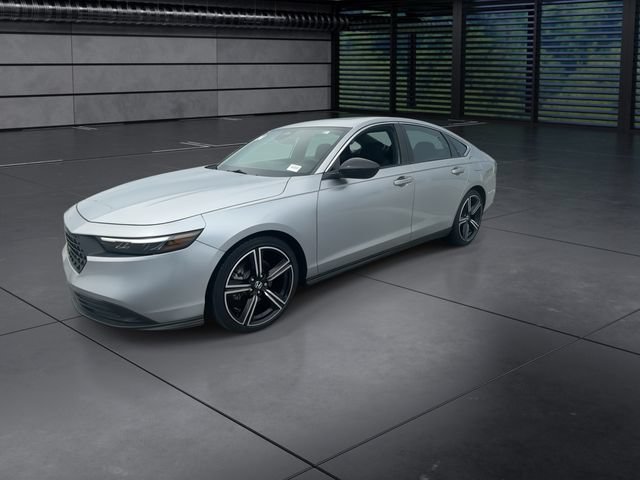 Used 2024 Honda Accord Sport image 4