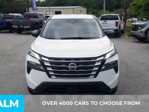 Used 2024 Nissan Rogue S FWD image 2