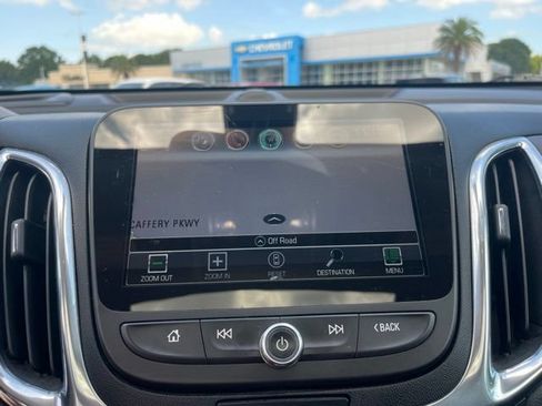 Used 2018 Chevrolet Equinox Premier FWD image 22