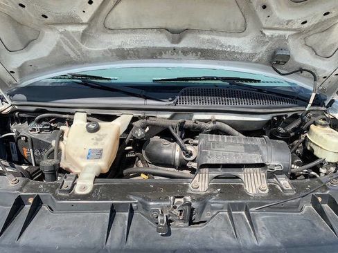 Used 2014 GMC Savana 1500 image 3