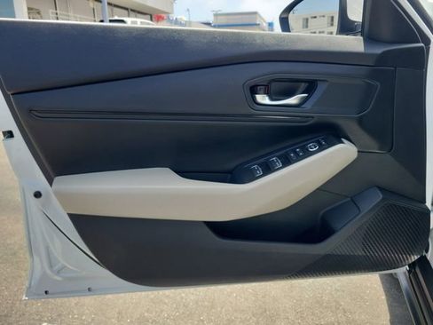 Certified 2023 Honda Accord EX image 18