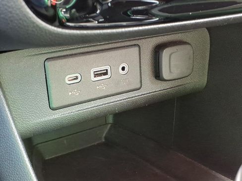 Used 2023 Buick Encore GX Preferred w/ Cold Weather Comfort Package FWD image 31