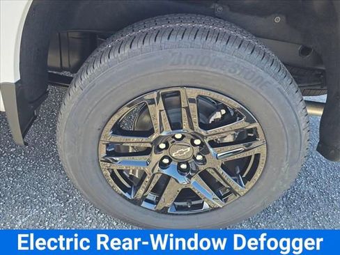 New 2026 Chevrolet Silverado 1500 RST w/ Dark Appearance Package image 16