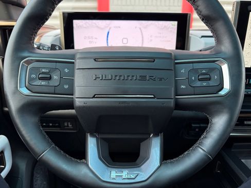 Used 2025 GMC Hummer EV 3X AWD/4WD image 30