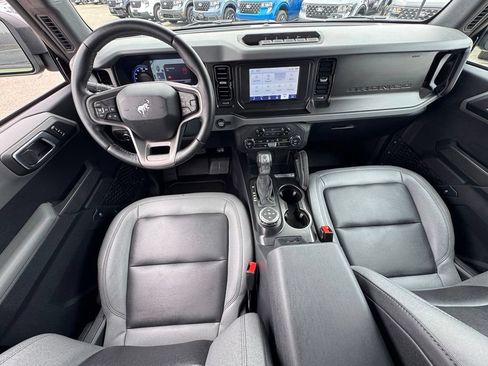 Used 2023 Ford Bronco Big Bend w/ Sasquatch Package AWD/4WD image 27