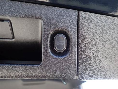 Used 2019 GMC Yukon XL Denali AWD/4WD image 9