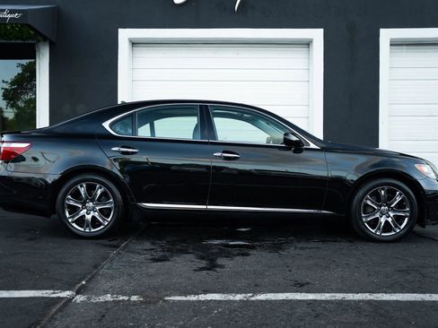 Used 2008 Lexus LS 460 RWD image 12