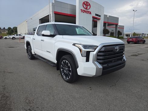 Used 2024 Toyota Tundra Limited image 3