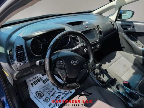 Used 2018 Kia Forte S FWD image 19
