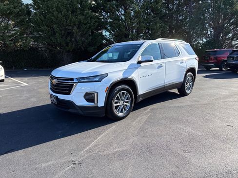 Used 2023 Chevrolet Traverse LT image 7
