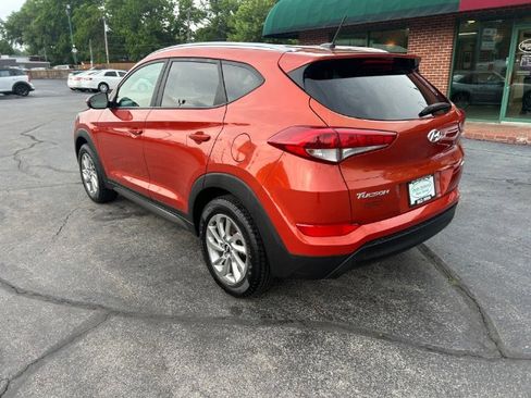 Used 2016 Hyundai Tucson SE w/ Option Group 02 AWD/4WD image 3