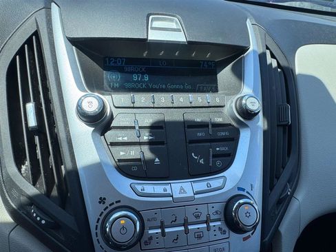 Used 2011 Chevrolet Equinox LTZ FWD image 38