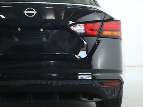 Certified 2025 Nissan Altima 2.5 SV FWD image 43