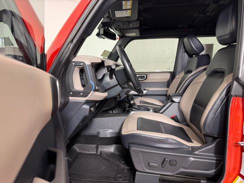 Used 2023 Ford Bronco Wildtrak AWD/4WD image 5