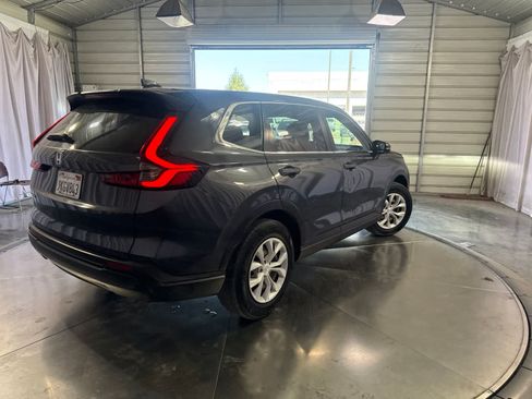 Used 2024 Honda CR-V LX image 5
