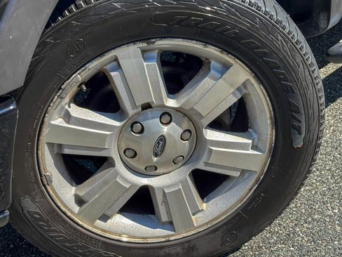 Used 2007 Ford F150 Lariat AWD/4WD image 6
