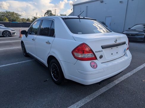 Used 2009 Nissan Versa Sedan FWD image 5