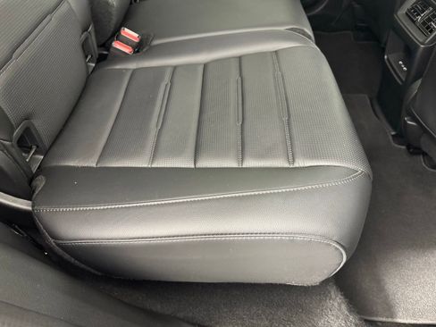 Used 2025 Honda CR-V EX-L image 39