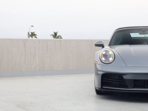 Certified 2025 Porsche 911 Carrera RWD image 13