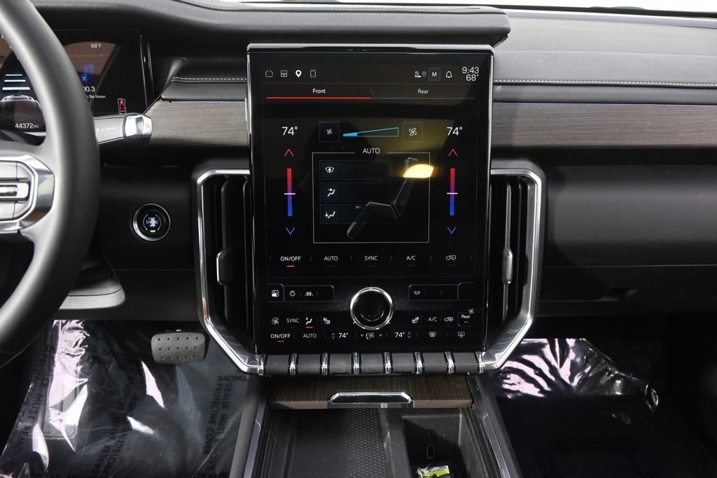 Used 2024 GMC Acadia Denali w/ LPO, Floor Liner Package AWD/4WD image 28